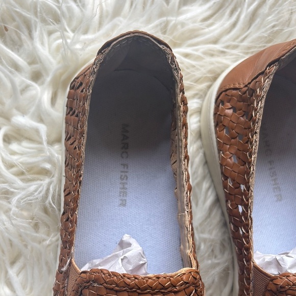 MARC FISHER - Picture 3 of 5